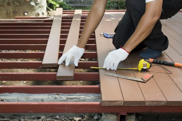 Cost of Custom Deck Installation in Renton