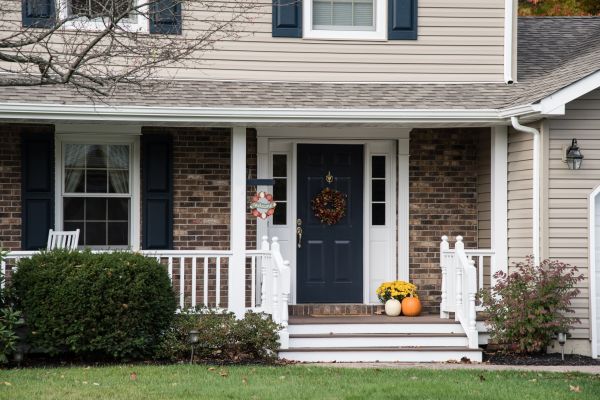 Cost of Front Deck Construction in Renton